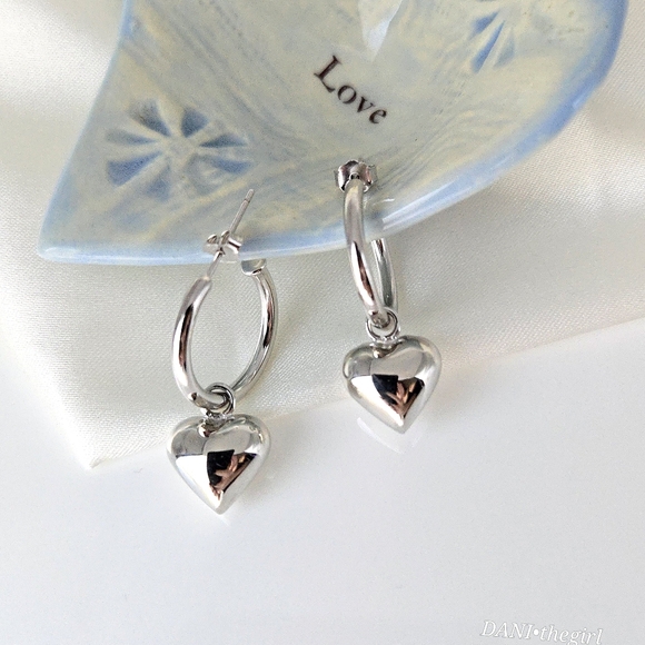 NEW Sterling Silver Hoops with 3-D Heart Charms - Picture 9 of 9